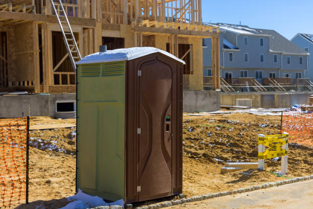 Portable Toilet Options We Offer in Oakwood, PA